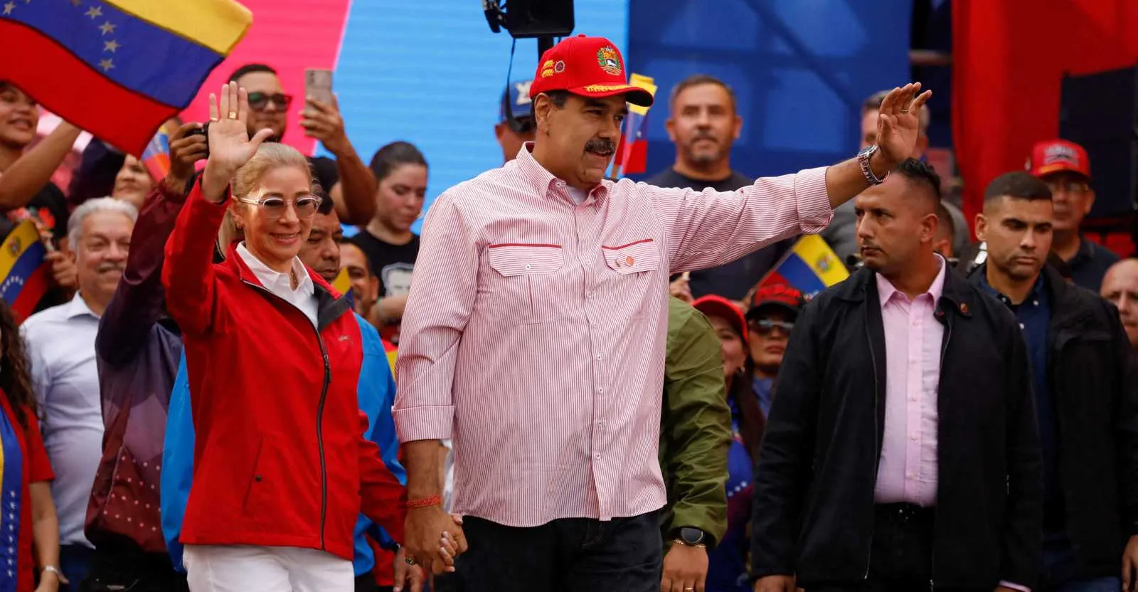 أميركا تعاقب محيط الرئيس الفنزويلي وزوجته 