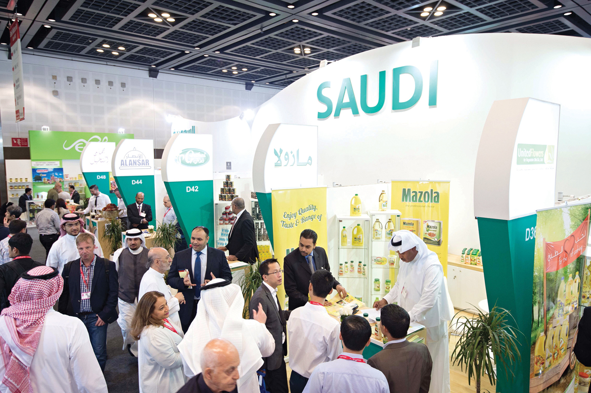 307 مليارات ريال صادرات المملكة غير النفطية بالنصف الأول من 2025 