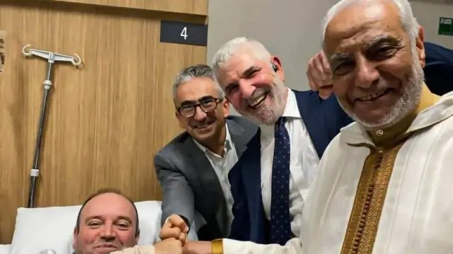 مفتي أستراليا يزور البطل السوري أحمد الأحمد 