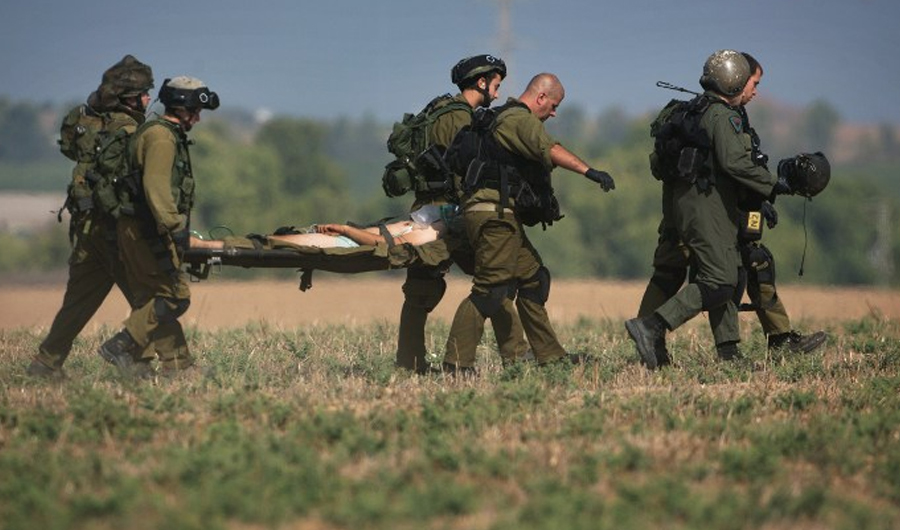 صحيفة هآرتس: الجيش الإسرائيلي بالكاد يلتقط أنفاسه في جنوب لبنان 