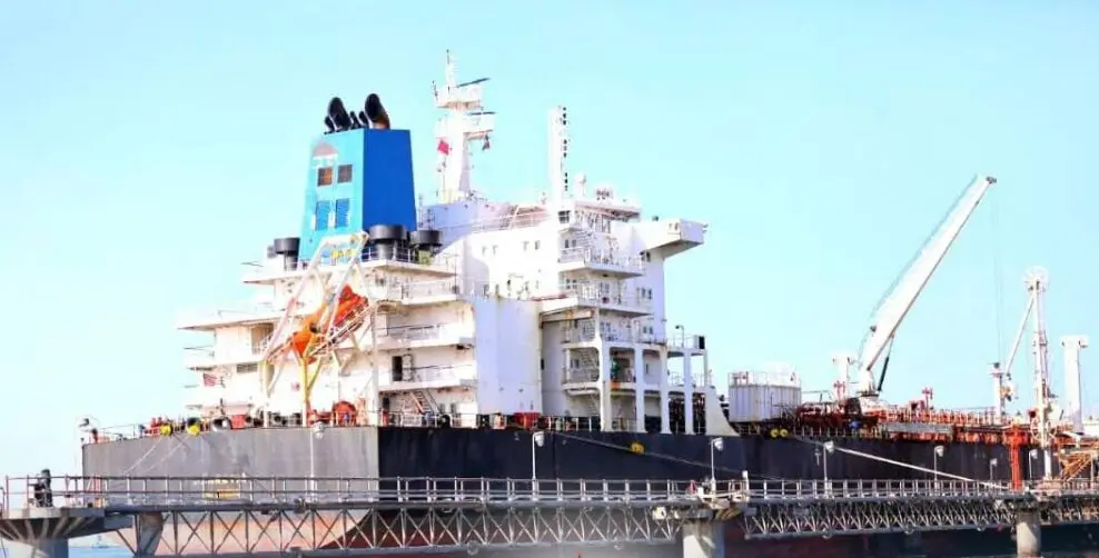 ليبيا: ميناء طرابلس يستقبل شحنة ضخمة من البنزين 